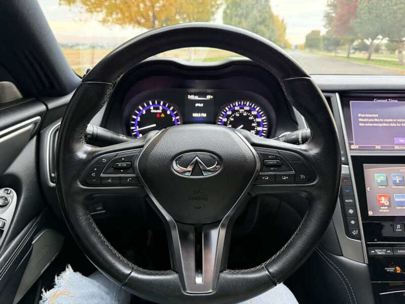 2017 Infiniti Q60 3.0T Premium