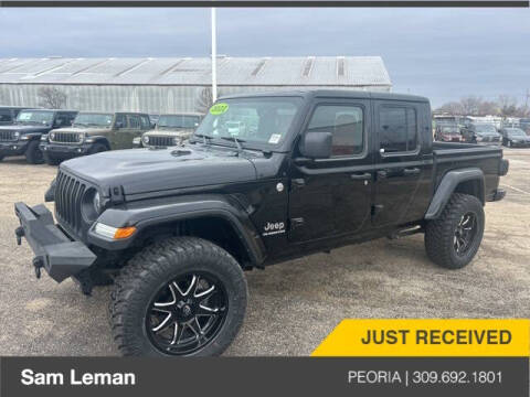 2022 Jeep Gladiator for sale at Sam Leman Chrysler Jeep Dodge of Peoria in Peoria IL