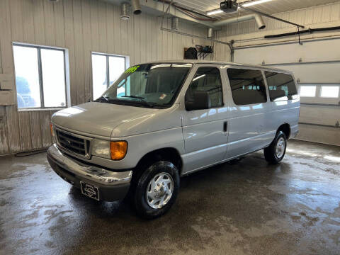 2006 Ford E-Series for sale at Sand's Auto Sales in Cambridge MN
