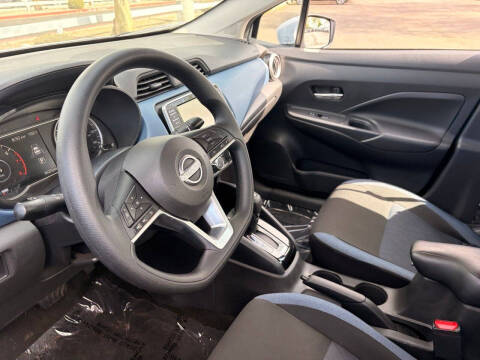 2025 Nissan Versa SV