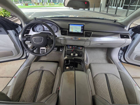 2014 Audi S8 4.0T quattro