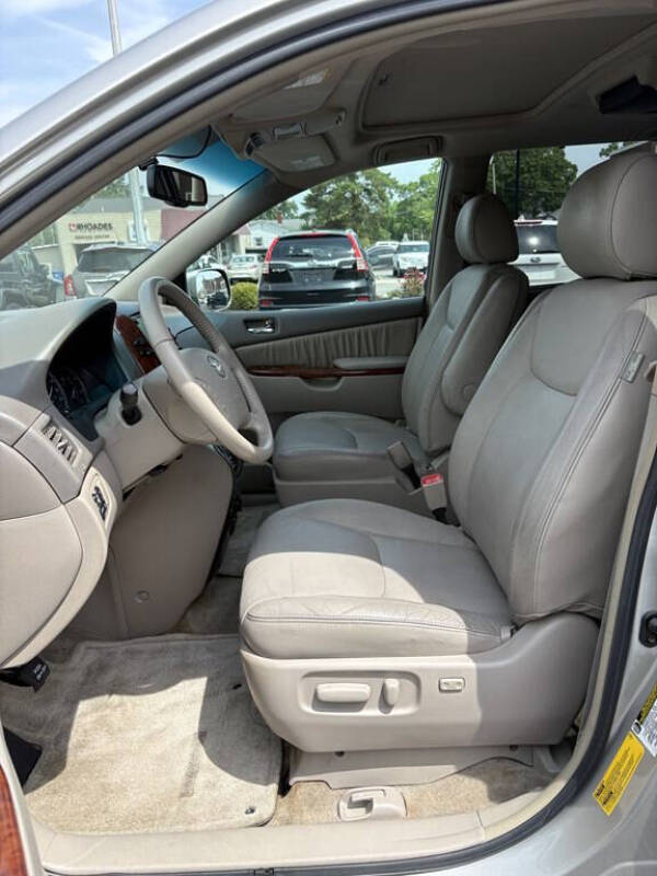 2005 Toyota Sienna