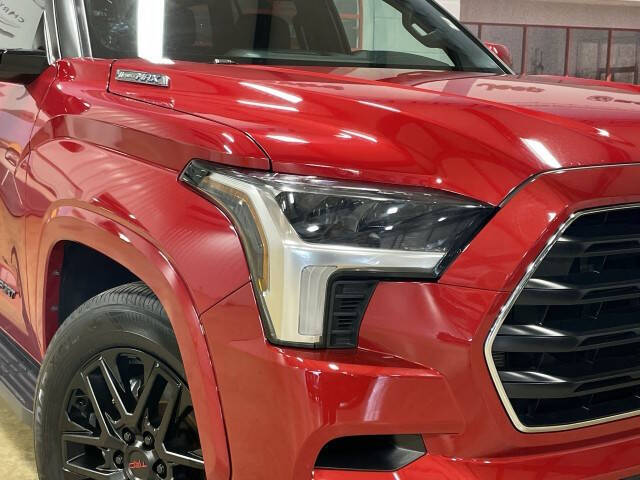 2025 Toyota Sequoia SR5