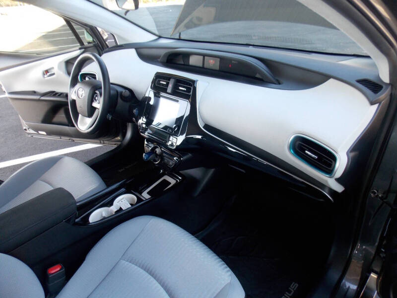 2018 Toyota Prius Three