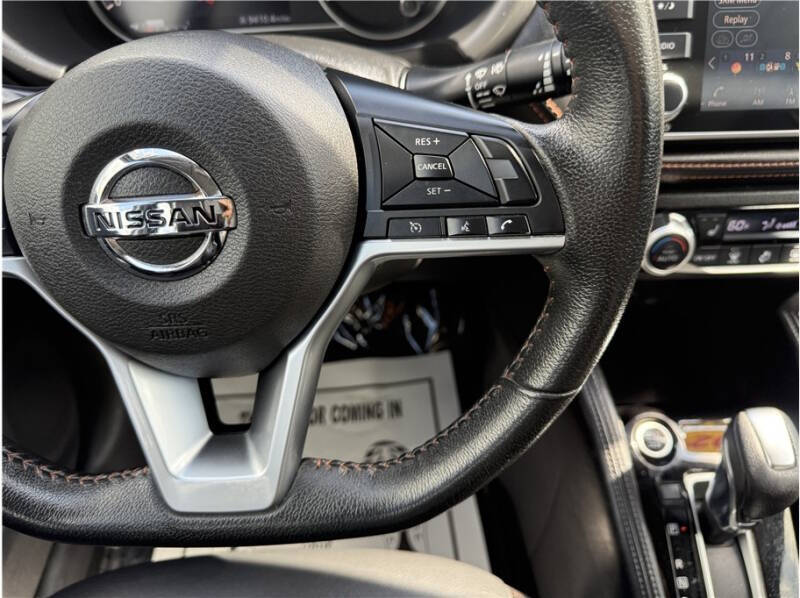 2020 Nissan Kicks SR