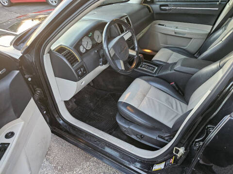 2005 Chrysler 300 Touring