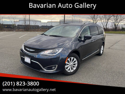 2019 Chrysler Pacifica for sale at Bavarian Auto Gallery in Bayonne NJ