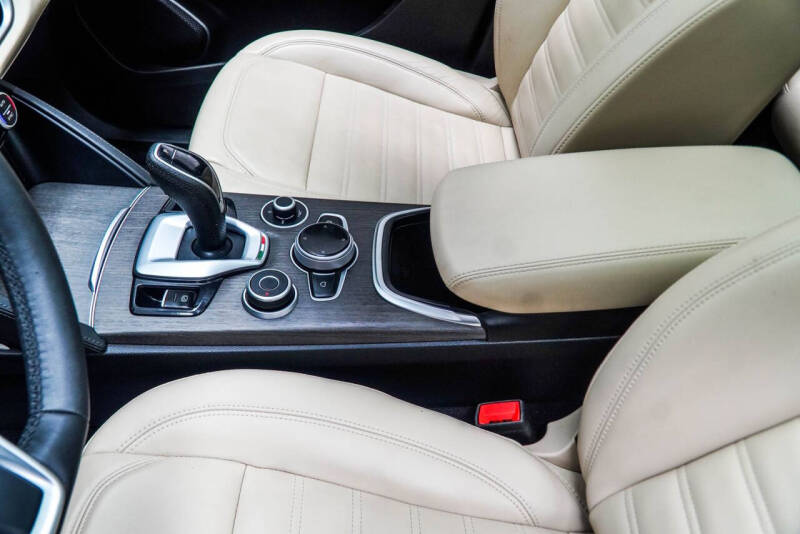 2023 Alfa Romeo Stelvio