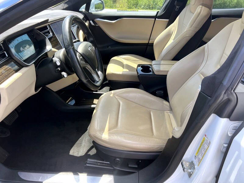 2015 Tesla Model S 85