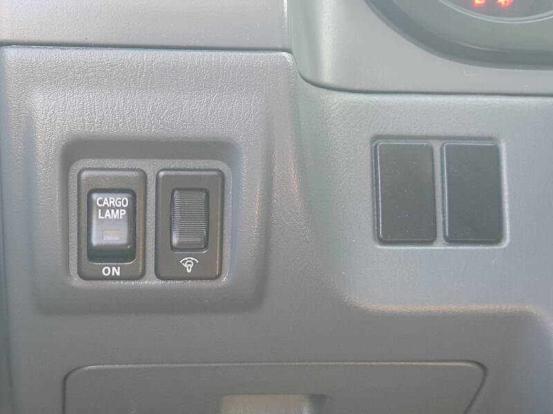 2003 Nissan Frontier XE-V6