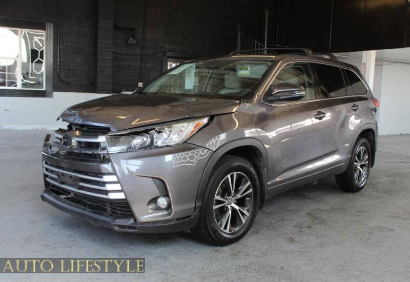 2018 Toyota Highlander LE