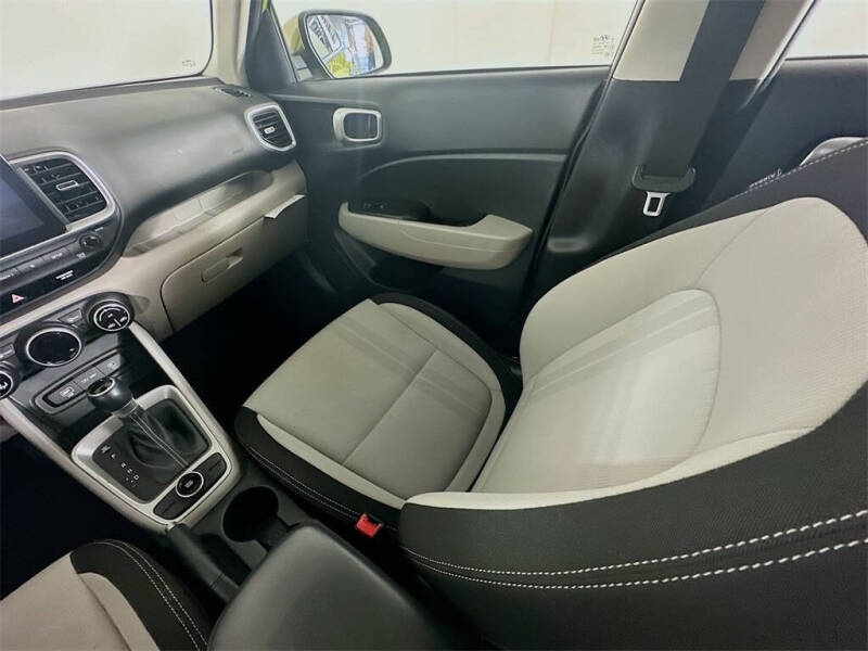 2024 Hyundai Venue SEL