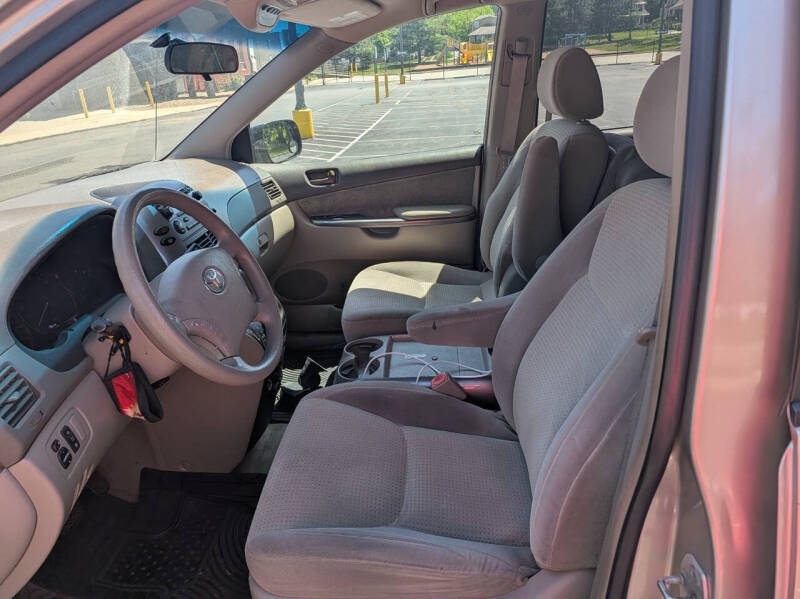2008 Toyota Sienna LE 7-Passenger