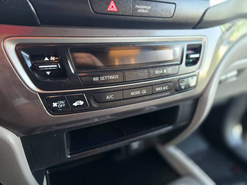 2016 Honda Pilot LX