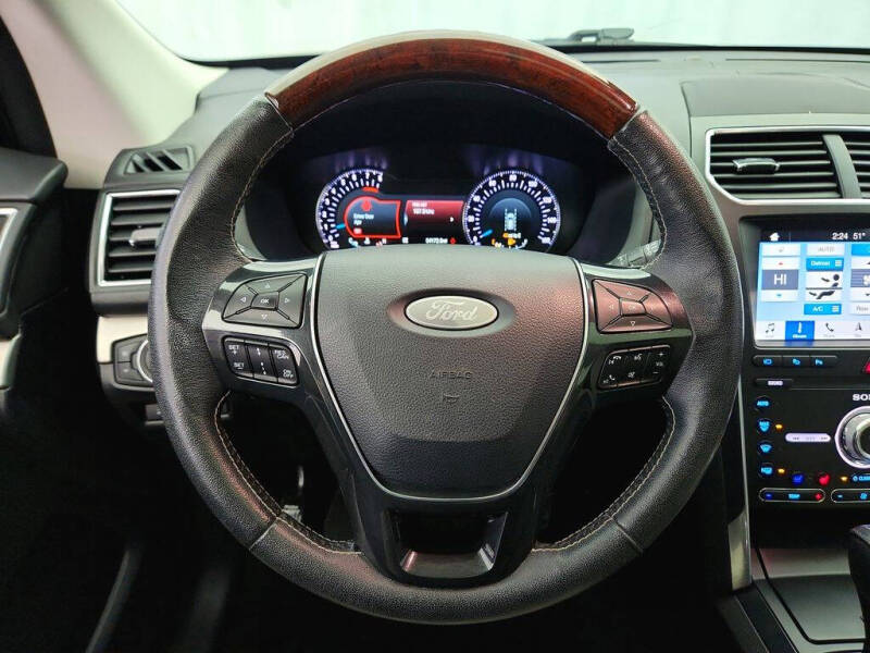 2019 Ford Explorer Platinum