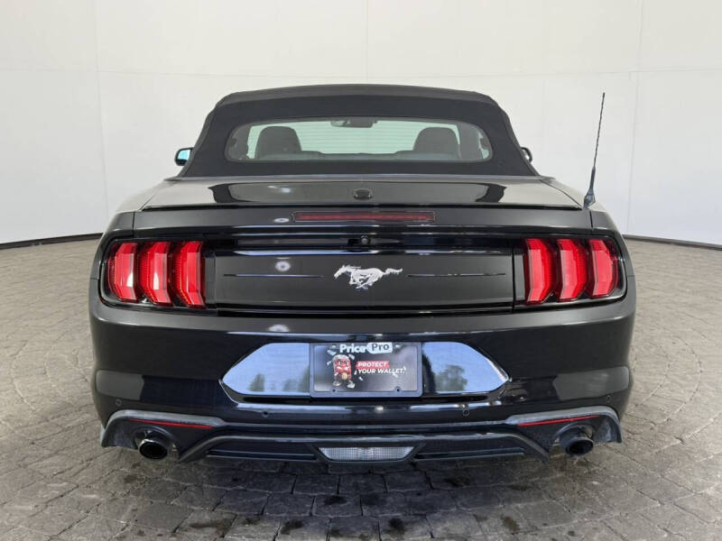 2021 Ford Mustang