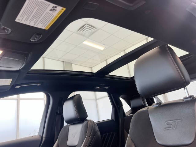 2020 Ford Edge ST