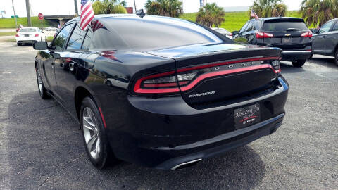 2016 Dodge Charger SXT