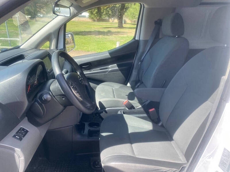 2021 Nissan NV200 SV