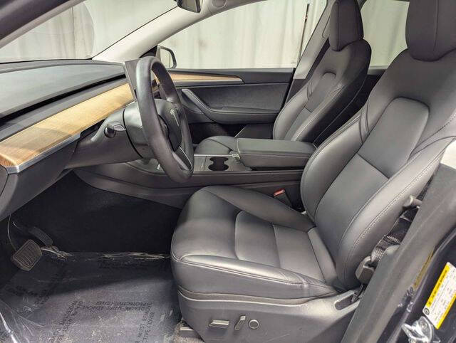 2025 Tesla Model Y Long Range