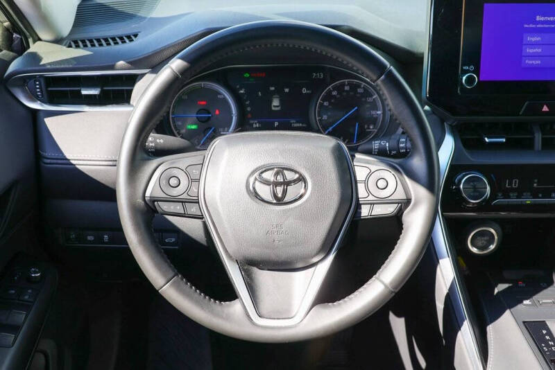 2024 Toyota Venza LE