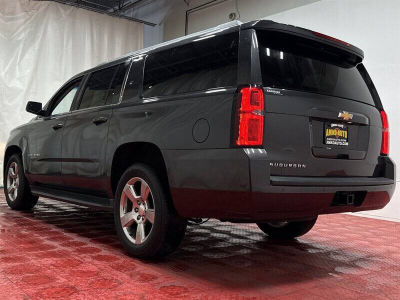 2017 Chevrolet Suburban LT