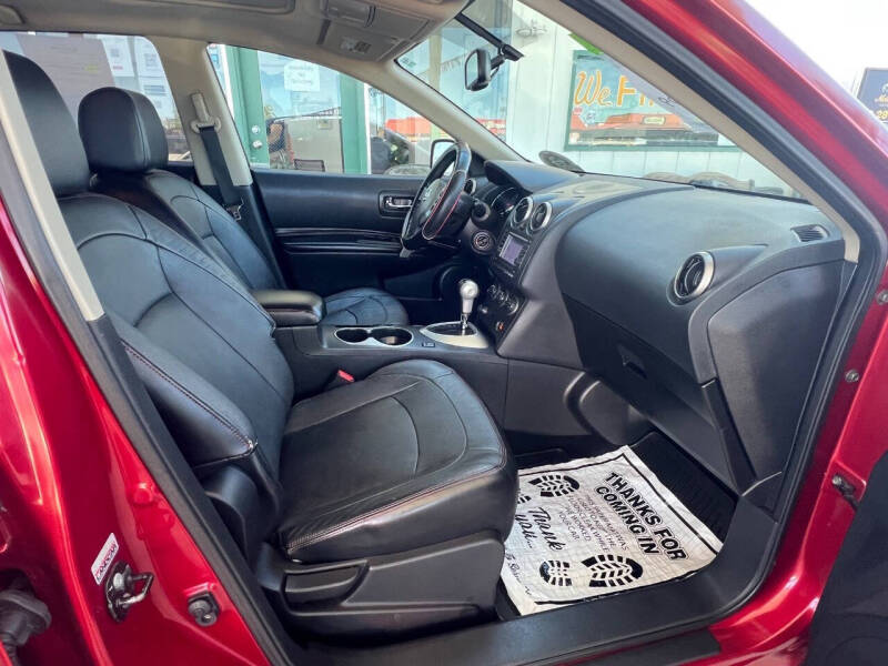 2012 Nissan Rogue SV w/SL Package