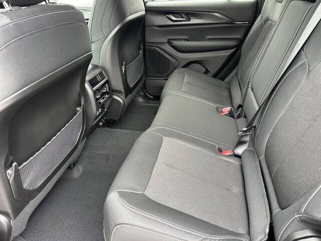 2025 Jeep Grand Cherokee Laredo X