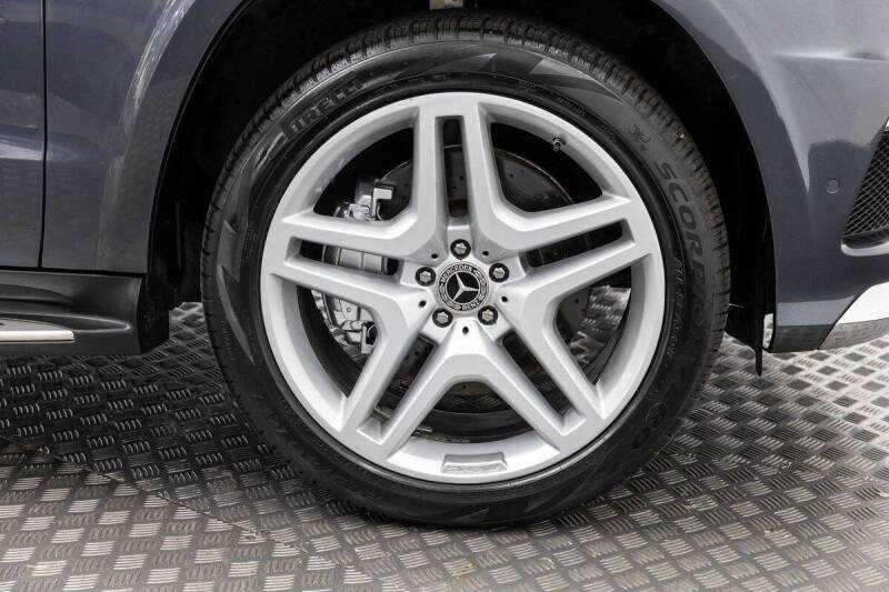 2014 Mercedes-Benz GL-Class GL 550 4MATIC
