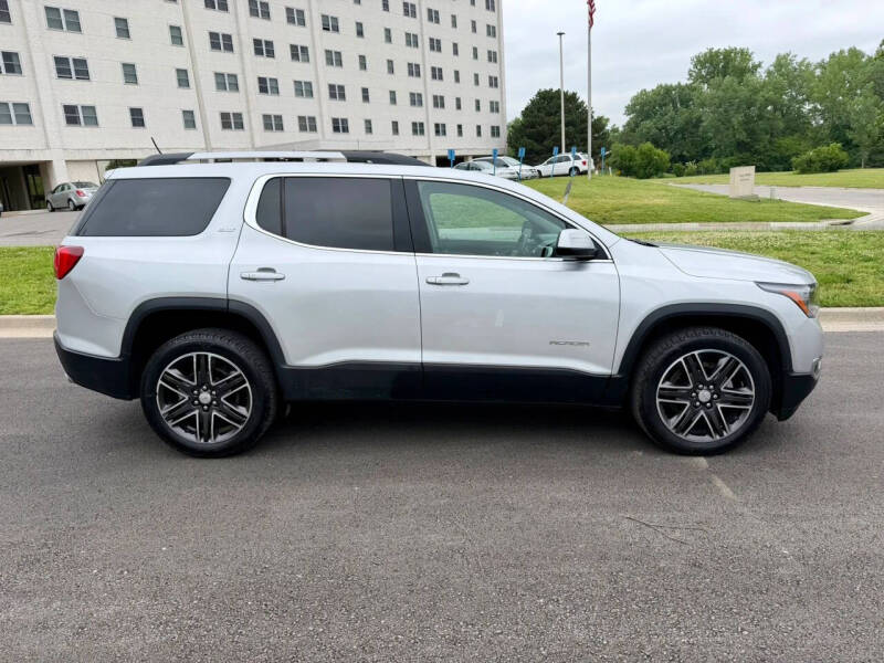 2017 GMC Acadia SLT-1