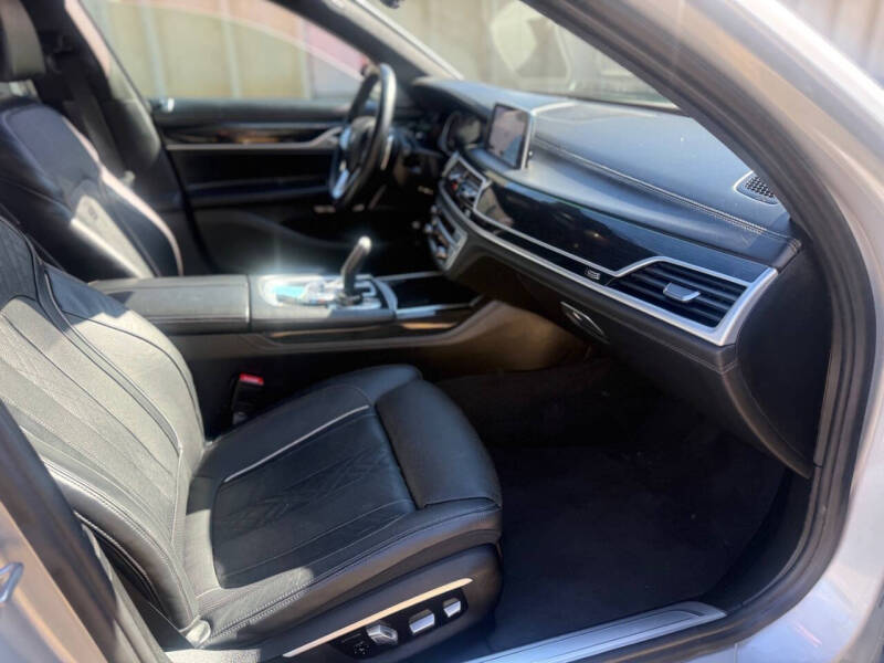 2017 BMW 7 Series 750i