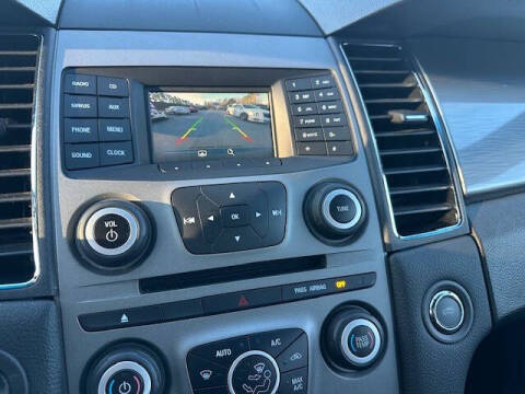2018 Ford Taurus SEL