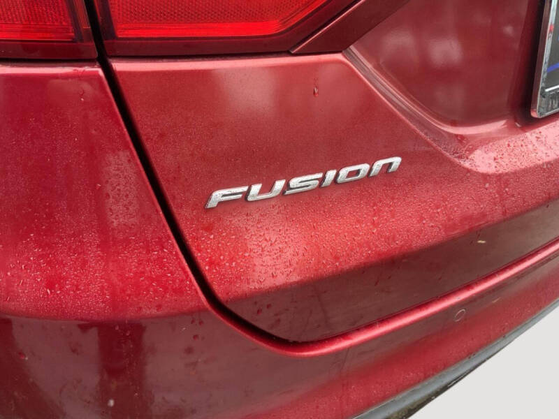 2016 Ford Fusion SE