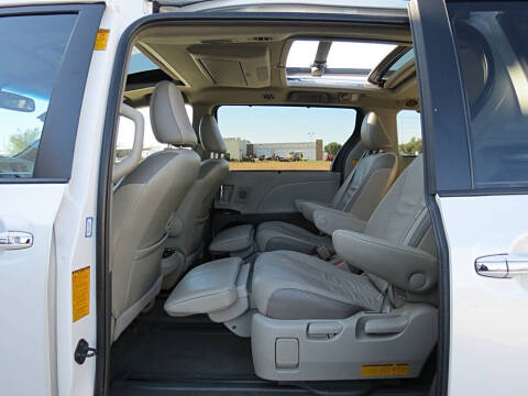 2013 Toyota Sienna Limited 7-Passenger