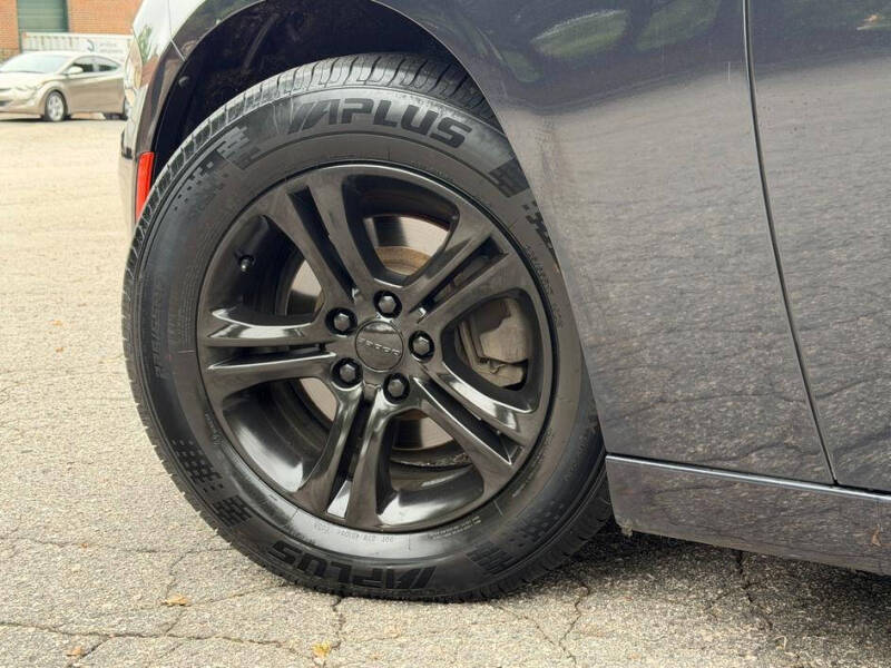 2018 Dodge Charger SXT