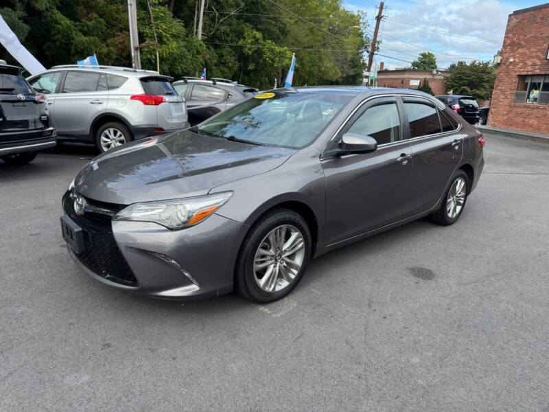 2017 Toyota Camry SE