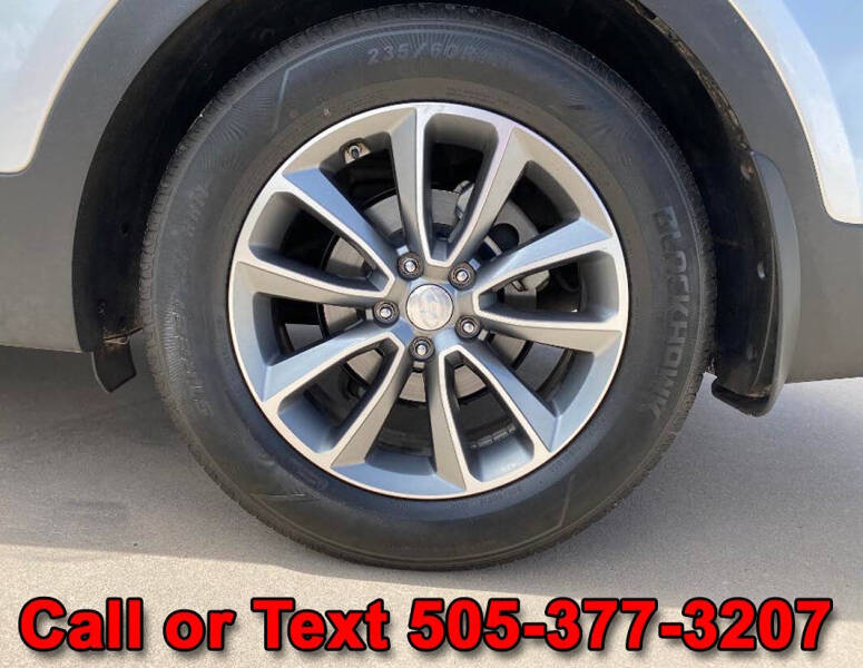 2017 Hyundai Santa Fe SE