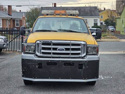 2000 Ford F-550 Super Duty for sale at Super Auto Sales & Services in Fredericksburg VA