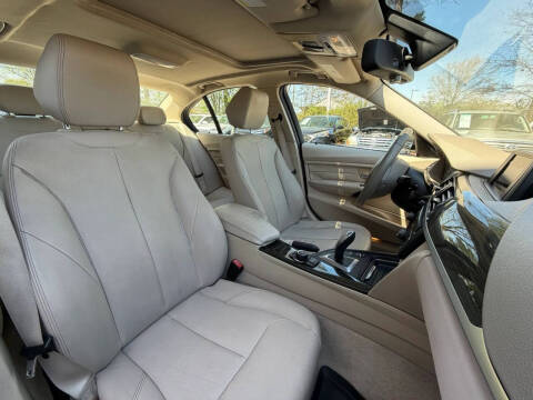 2013 BMW 3 Series 328i