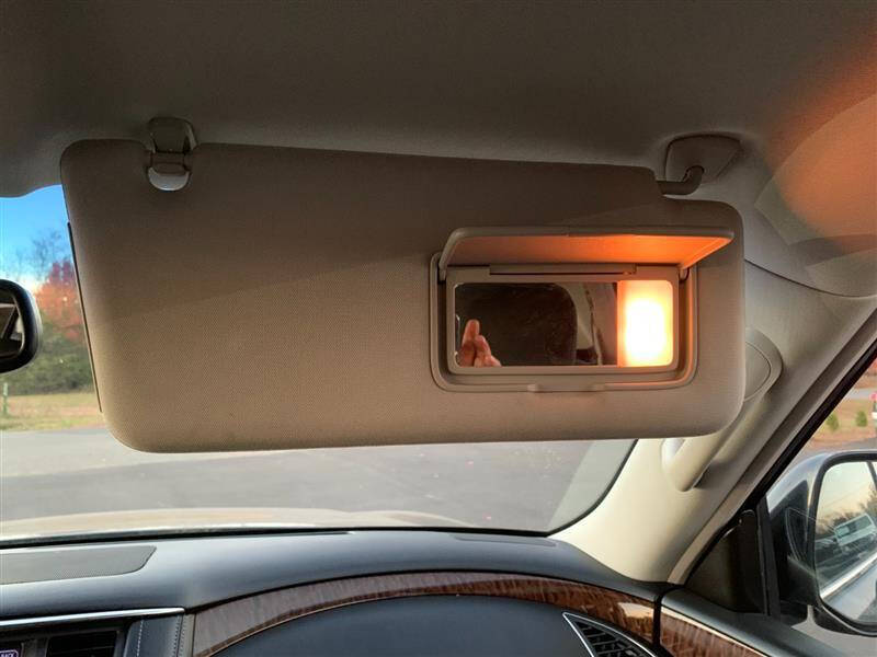 2017 Nissan Armada SV