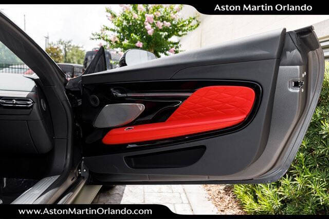 2024 Aston Martin DB12 V8