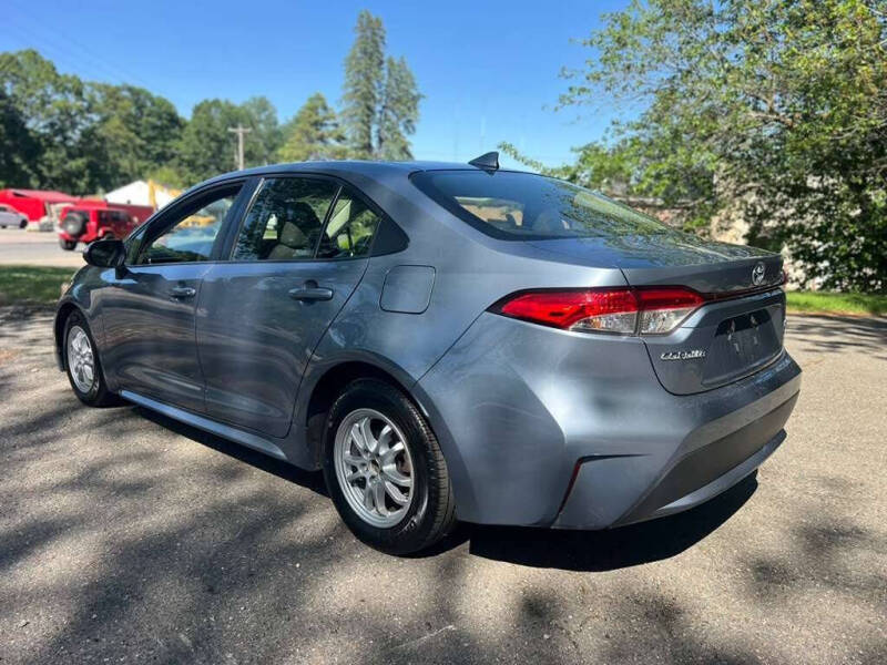 2022 Toyota Corolla Hybrid LE