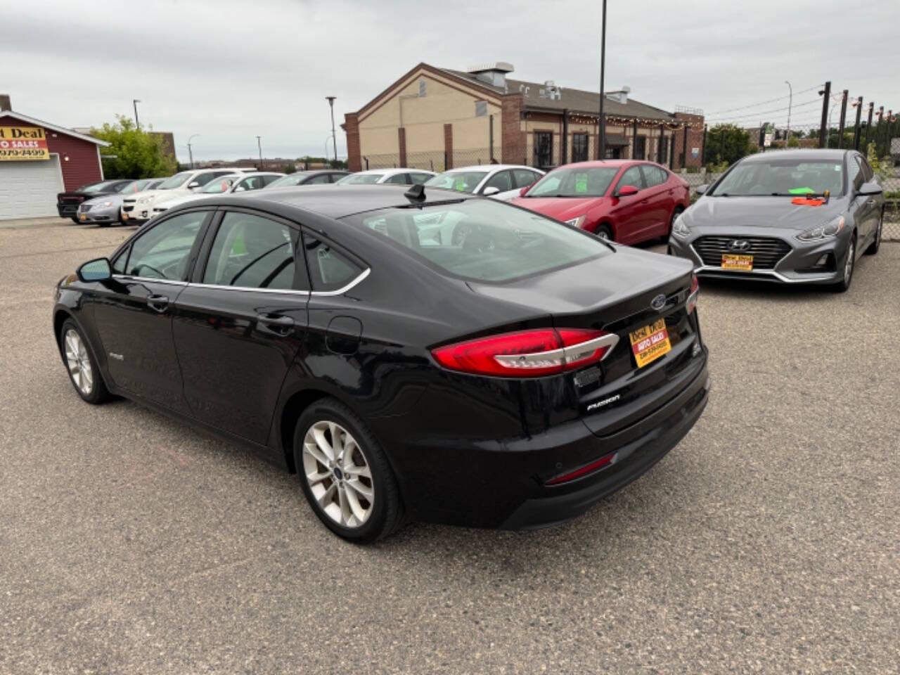 2019 Ford Fusion Hybrid for sale at BEST DEAL AUTO SALES in Moorhead, MN