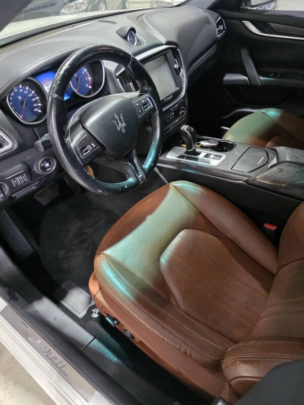 2015 Maserati Ghibli