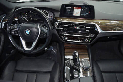 2018 BMW 5 Series 530i
