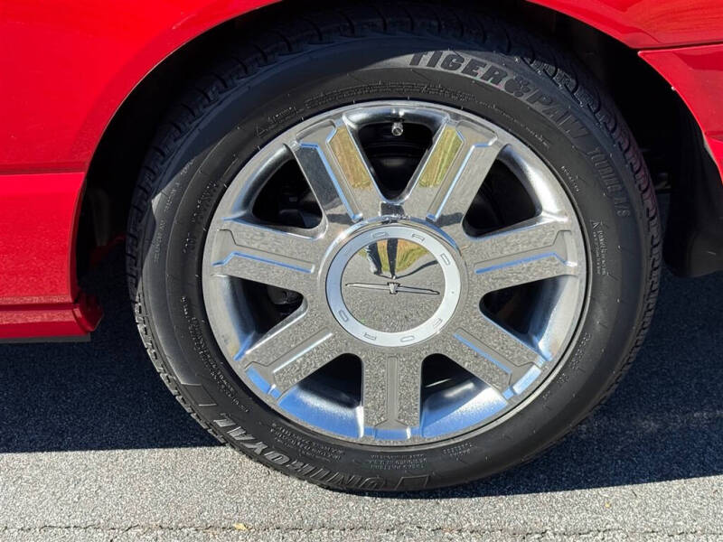 2004 Ford Thunderbird Deluxe