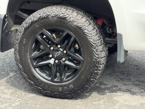 2023 Chevrolet Silverado 1500 Custom Trail Boss