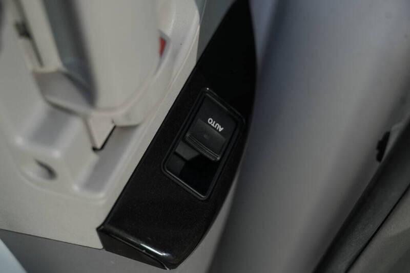 2011 Toyota Sienna Base 7-Passenger