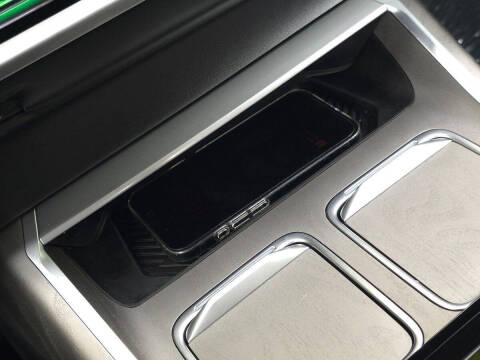 2023 BMW 7 Series 740i