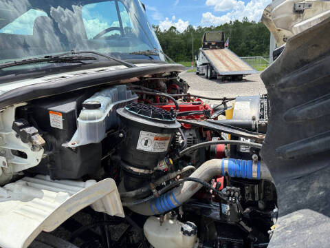 2017 Freightliner M2 106